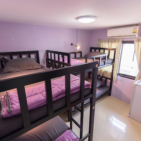 Full Stop. Hostel Patong Luaran gambar