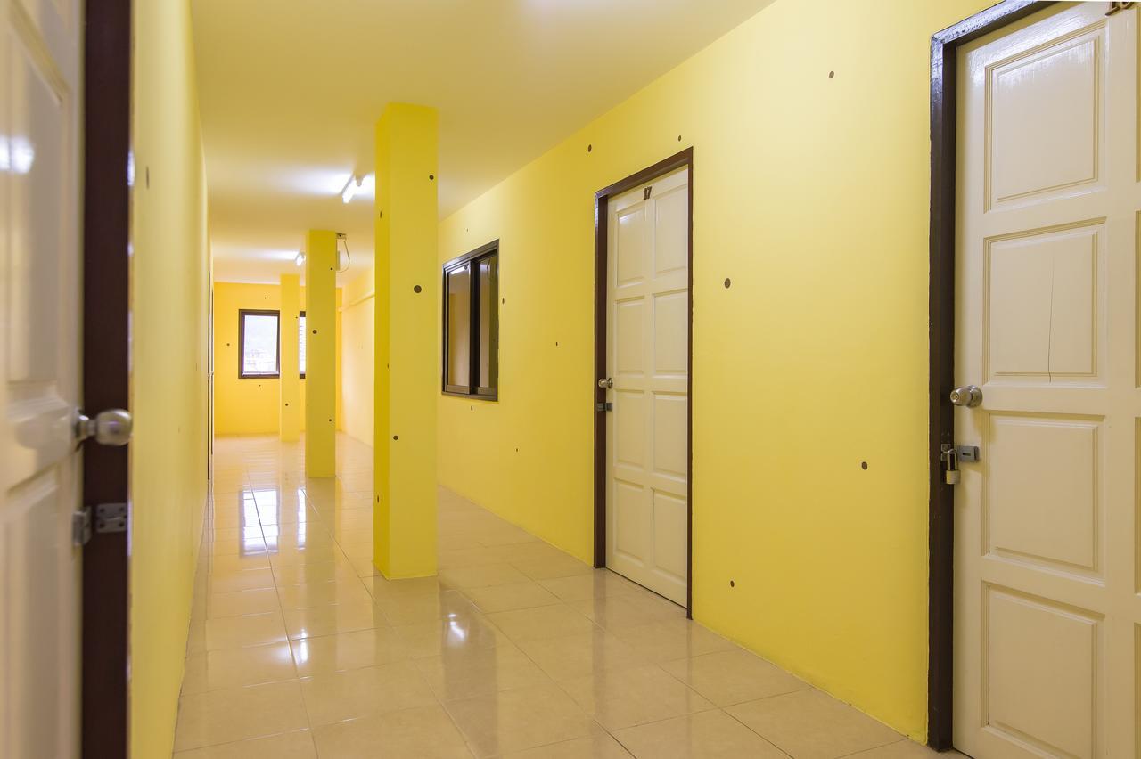 Full Stop. Hostel Patong Luaran gambar